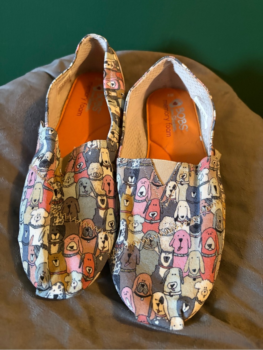 Skechers women’s Moccasins with Multicolor Dog Print - Pink/Gray/Orange